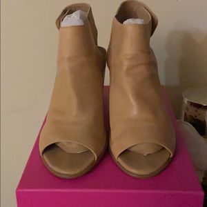 8.5 nude leather booties